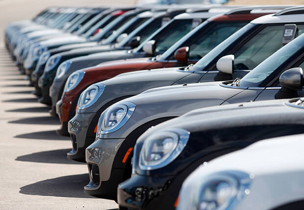 Car dealers are struggling to remain open as car sales crash